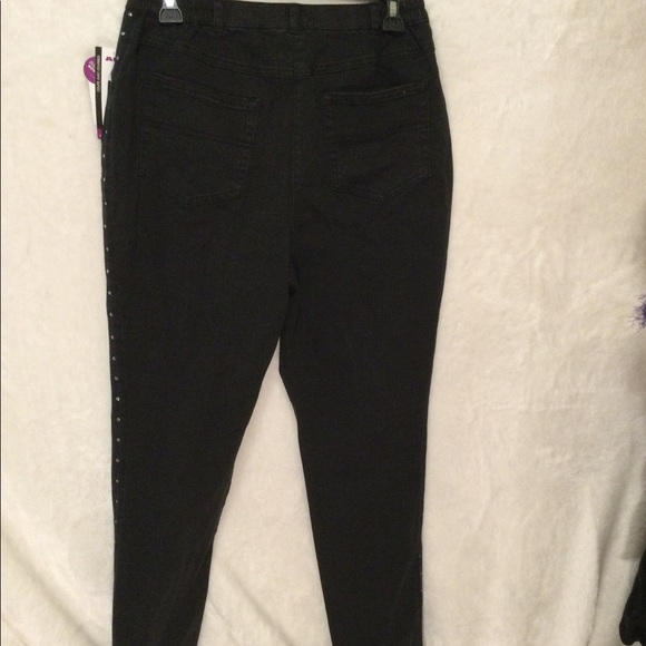 💗NWT 💗RARE SAMPLE  STUDDED JEGGI… - Picture 4 of 6